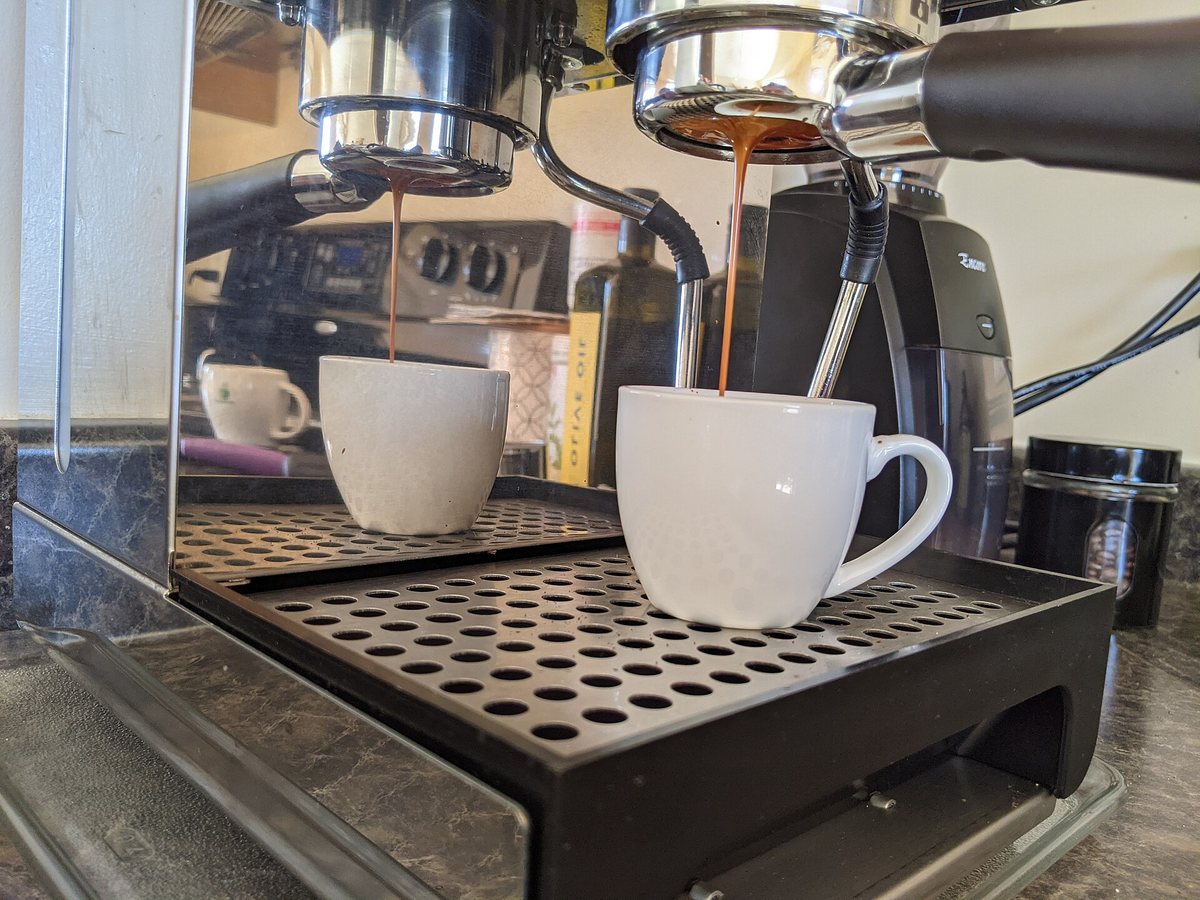 The naked portafilter's whole point: you can see the underside of the basket while it runs. Nothing else tells you this much for thirty dollars