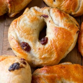 Bagels, Cinnamon Raisin