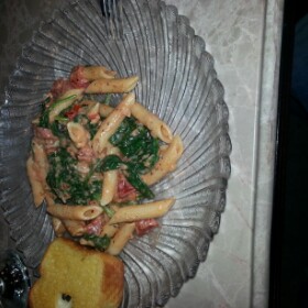 Creamy Tomato and Spinach Pasta