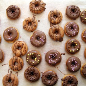 Donuts, Baked, by weight (For Donut Maker)