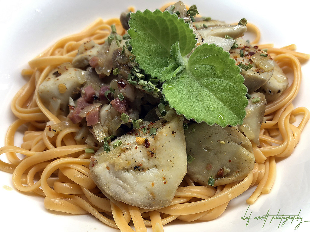 Linguine with Clams and Hot Chiles