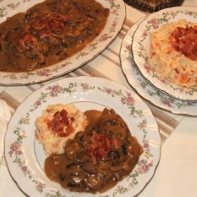 Mushroom-Smothered Swiss Steak
