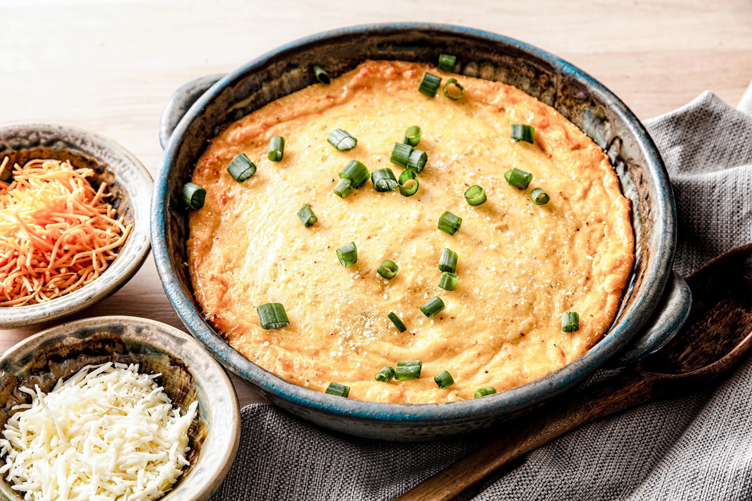 Old-Fashioned Garlicky Cheese Grits Casserole