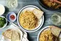 Old-Fashioned Linguine with White Clam Sauce
