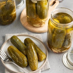 Pickles, Garlic Dill. Canned