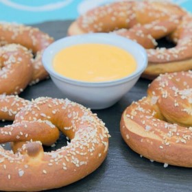 Pretzels with Cheese Sauce