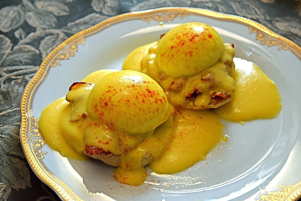 Sauce Hollandaise (Julia Child)