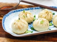 Sheng Jian Bao (Pan-Fried Pork Soup Dumplings)