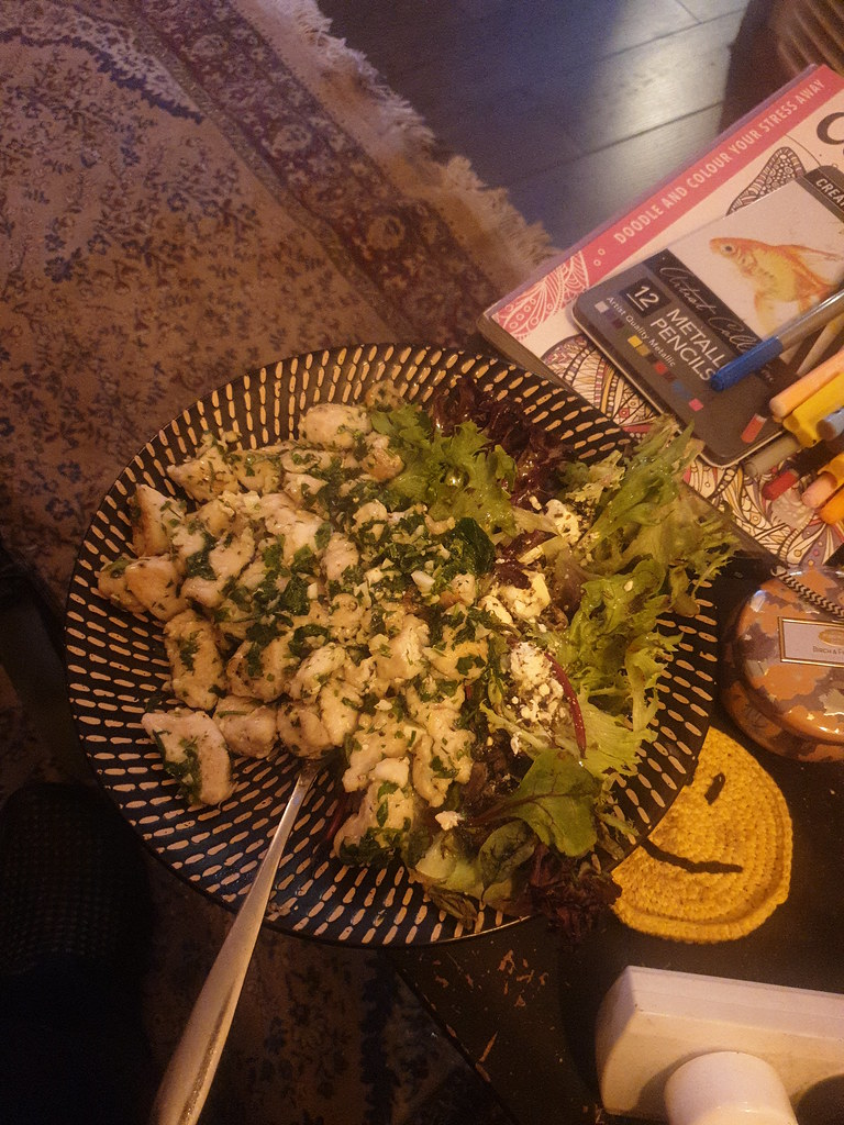 Supremes of Chicken in Persillade