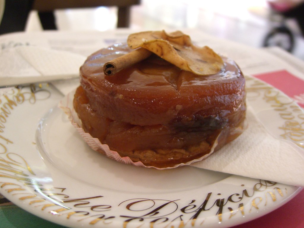 Tarte Tatin (Upside-Down Caramelized Apple Tart)
