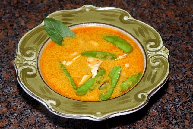 Thai Red Curry Paste (Prik Gaeng Phet)